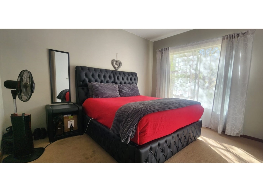 3 Bedroom Property for Sale in Wilkoppies North West